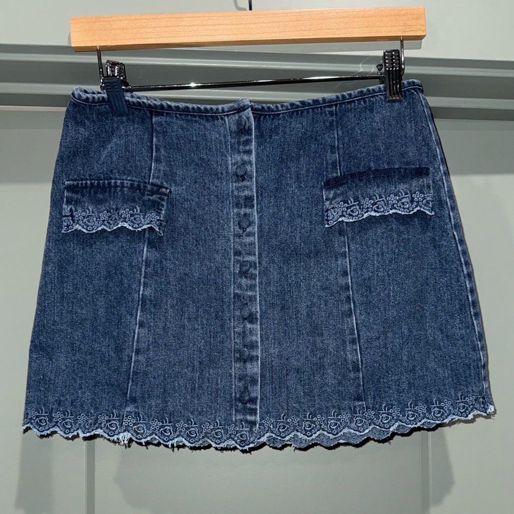 Sofie the Label Piggyback Denim Mini Skirt M Medium Wash Lace Trim Pockets NWT